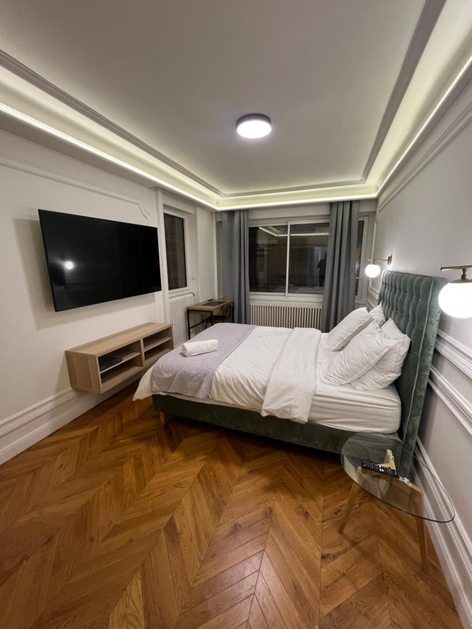 Private Apartments - Champs-Elysees Paryż Zewnętrze zdjęcie